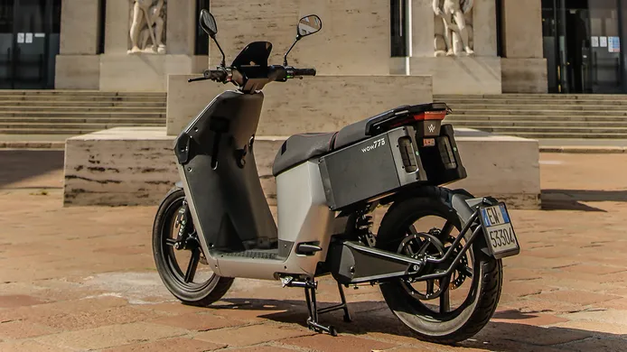 Invicta Electric lanza en España la nueva WoW 775 un scooter eléctrico