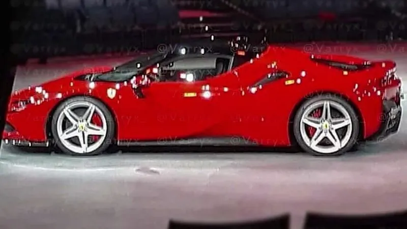 Se Filtra La Primera Imagen Del Nuevo Ferrari Sf Stradale