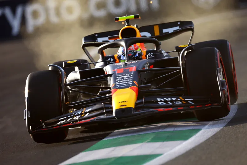 Checo P Rez Salva A Red Bull Y Consigue La Pole Fernando Alonso Saldr