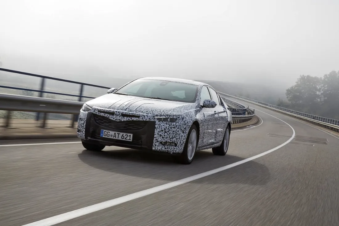 Opel presenta oficialmente el Insignia 2017 con sus prototipos de validación