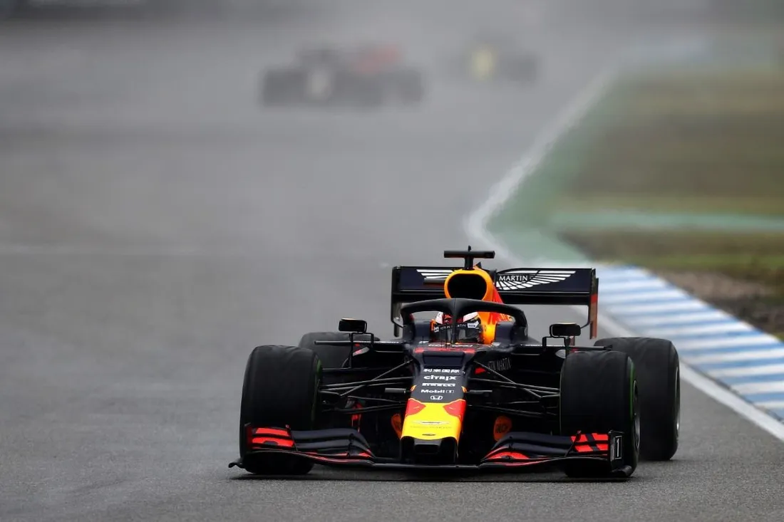 Verstappen gana una caótica carrera con lluvia y mil y un incidentes en Hockenheim 