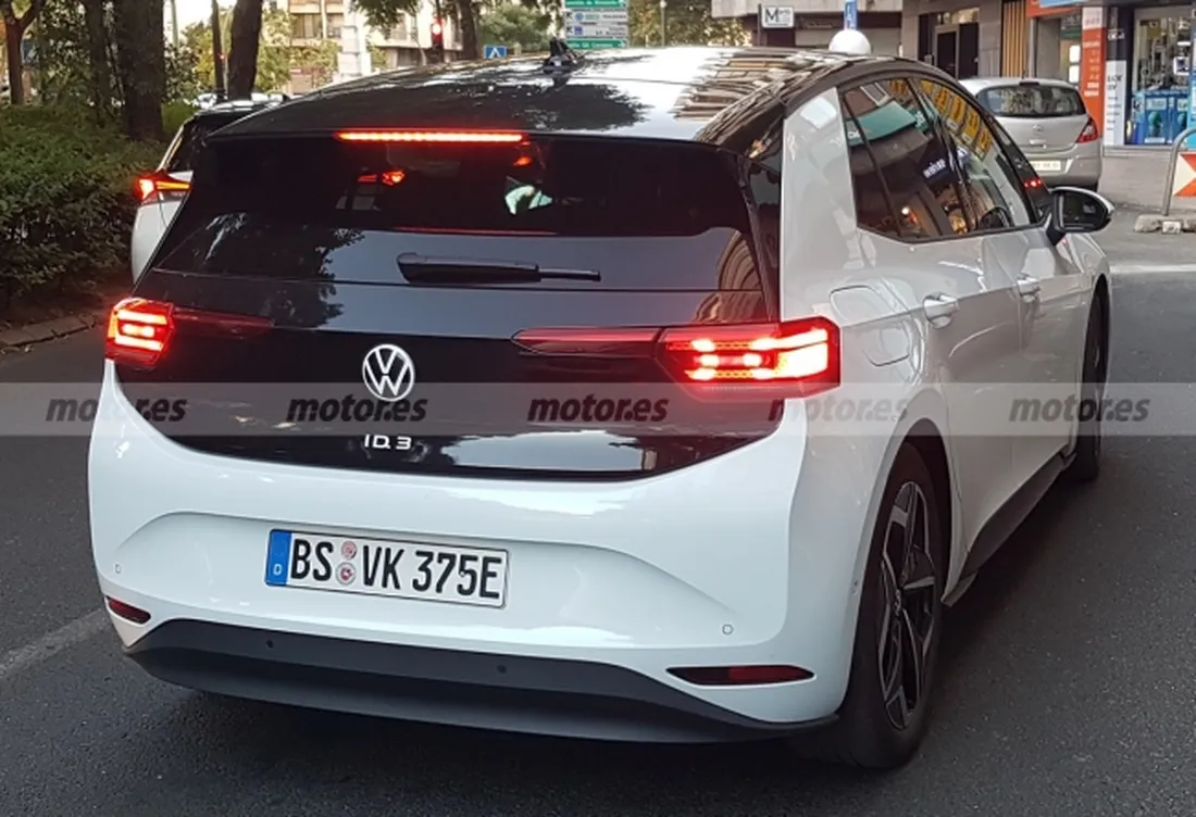 Volkswagen ID.3 - foto espía posterior