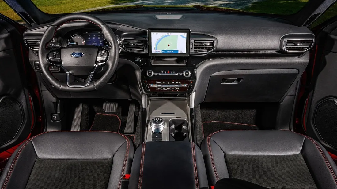 Ford Explorer ST-Line - interior