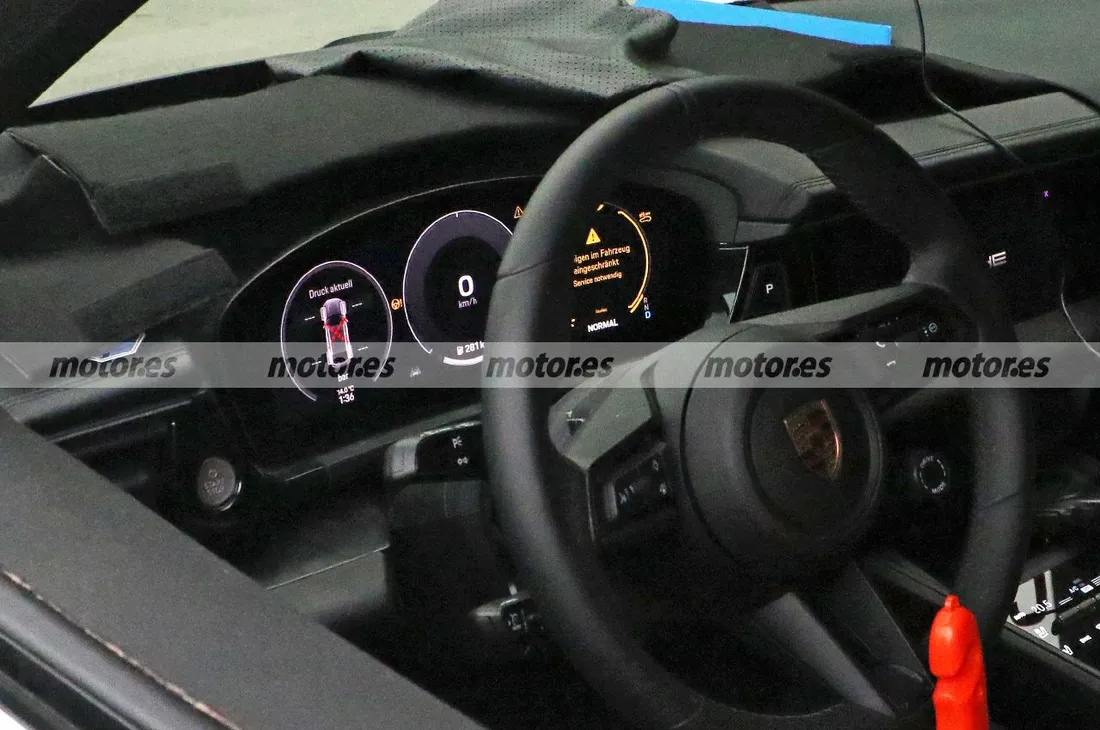 El nuevo Porsche Macan EV muestra su sofisticado interior en estas fotos espía