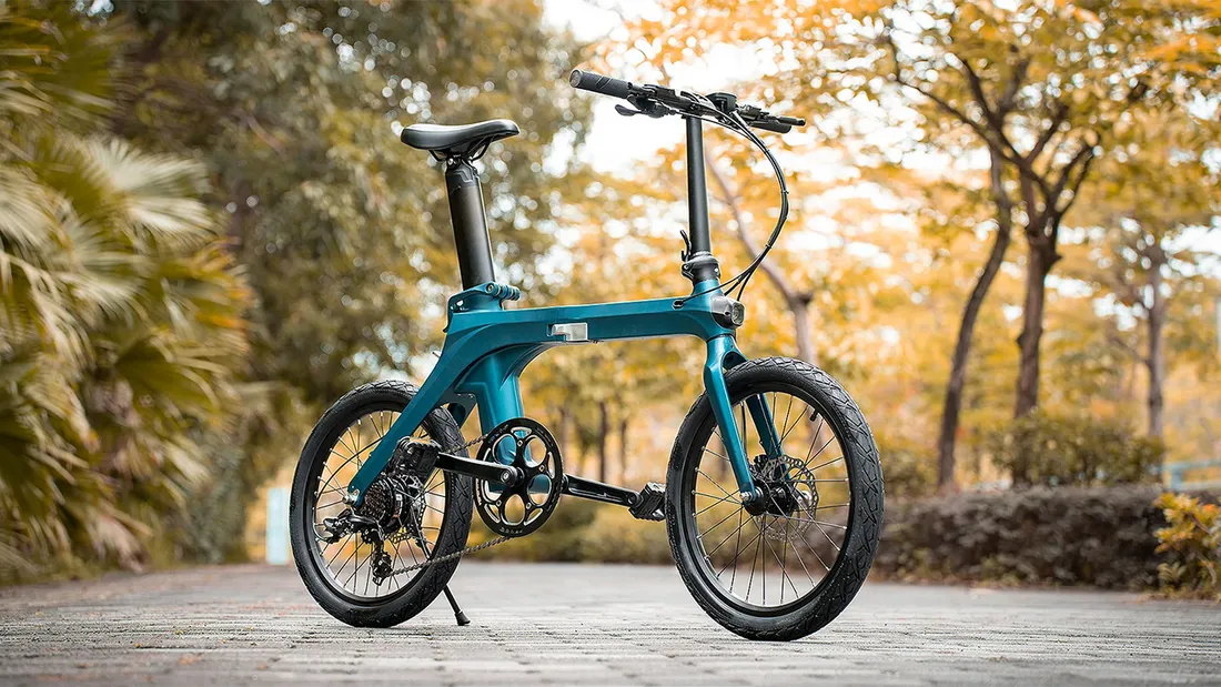 La Fiido X es una bicicleta eléctrica plegable que destaca por su diseño y por su tecnología