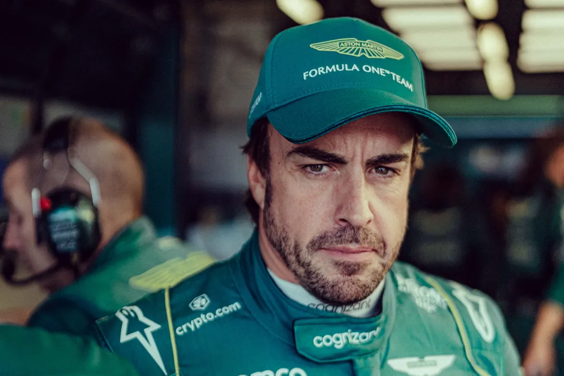 Mike Krack: «No soy capaz de ver una sola razón por la que Fernando Alonso no estará en Aston Martin en 2026»