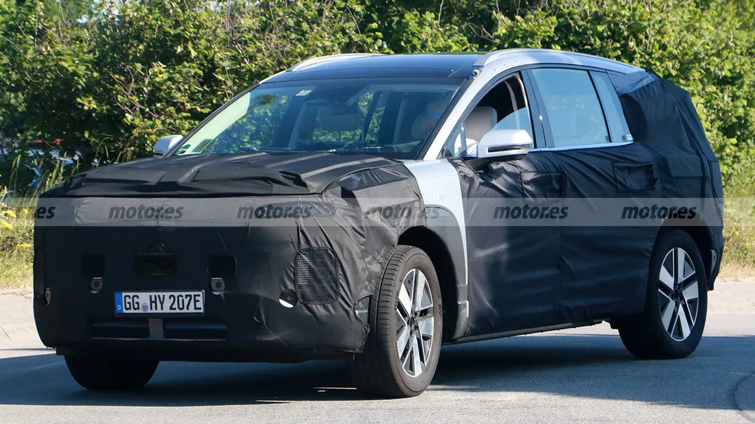 La alternativa eléctrica al Hyundai Santa Fe está en marcha, ¡el nuevo IONIQ 7 cazado en Europa!