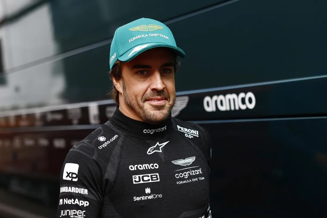 Fernando Alonso envía un mensaje a la afición por su interpretación «futbolera» de la Fórmula 1