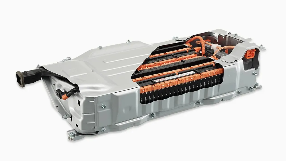 Toyota estrenará una nueva generación de baterías en 2026 con casi 1.000 km de autonomía y de LFP para popularizar sus eléctricos