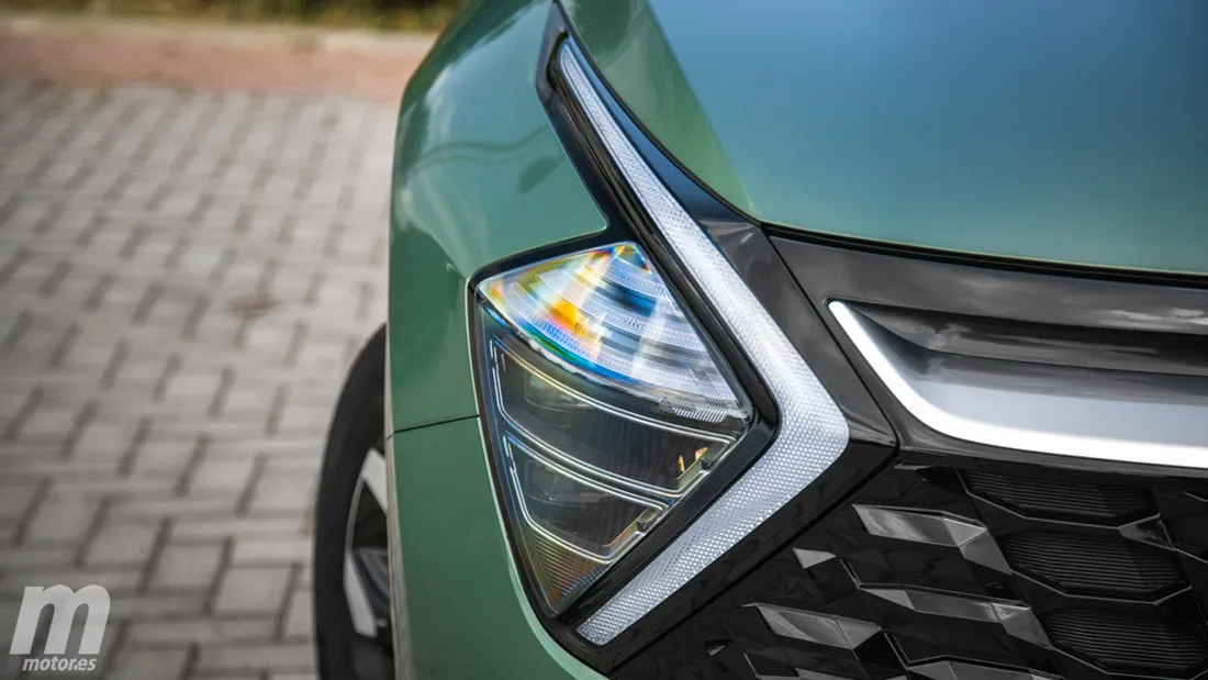 KIA responde al auge del Renault Austral con un SUV HEV 4x4 en oferta con más de 3.800 € ¡y 7 años de garantía!