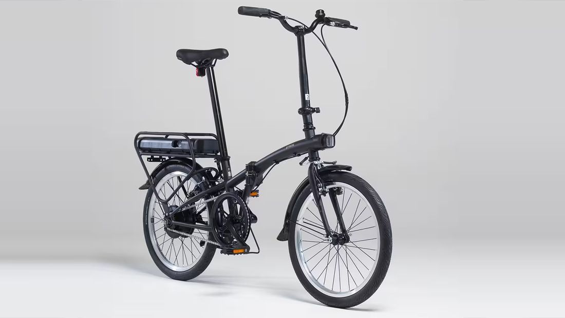 Es la bicicleta eléctrica más barata de Decathlon y, con 35 km de ...