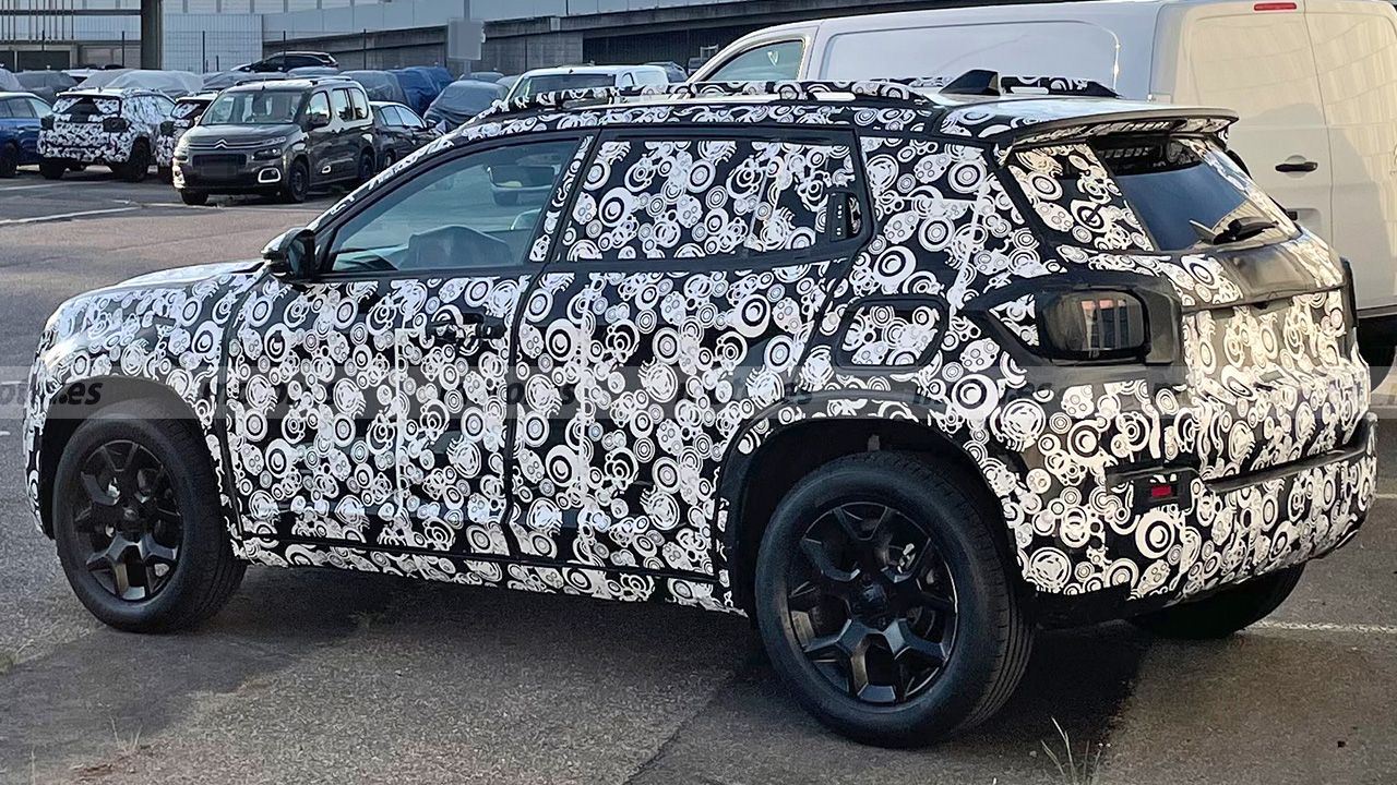 jeep-suv-fotos-espia-202287759-1655390492_4.jpg