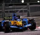 Alonso deja tiempos competitivos a lomos del Renault R25 en la noche de Abu Dhabi