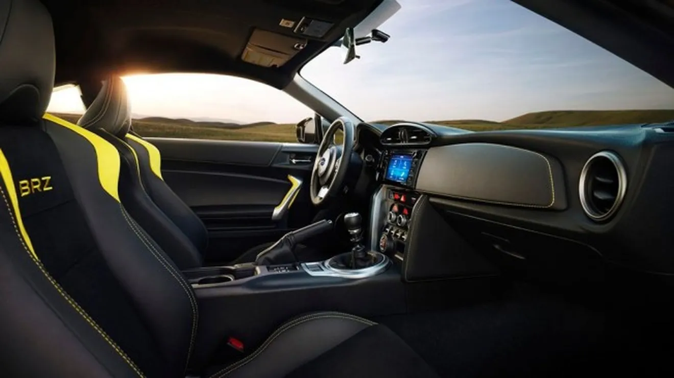 Subaru BRZ Series.Yellow 2017 - interior