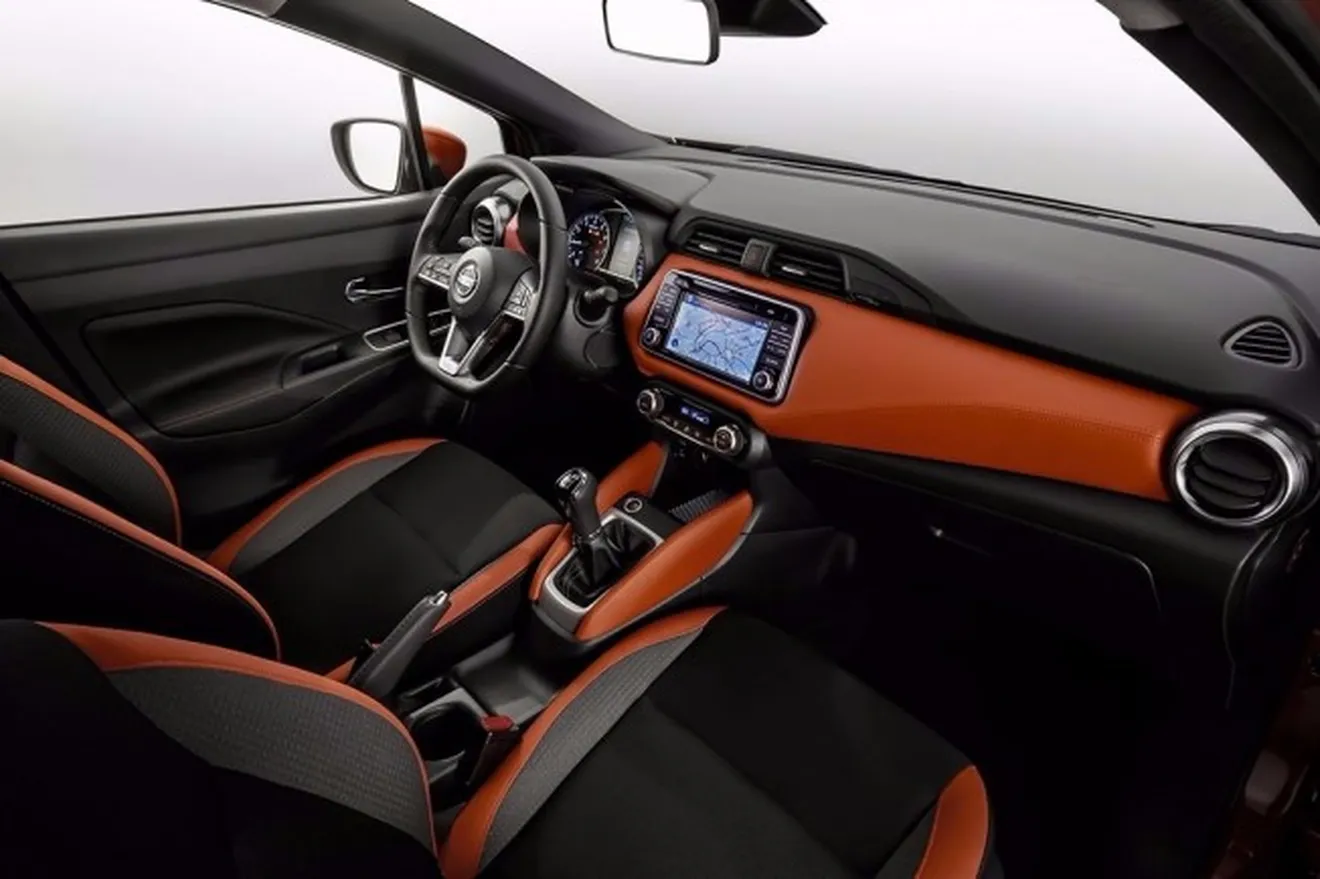 Nissan Micra 2017 - interior