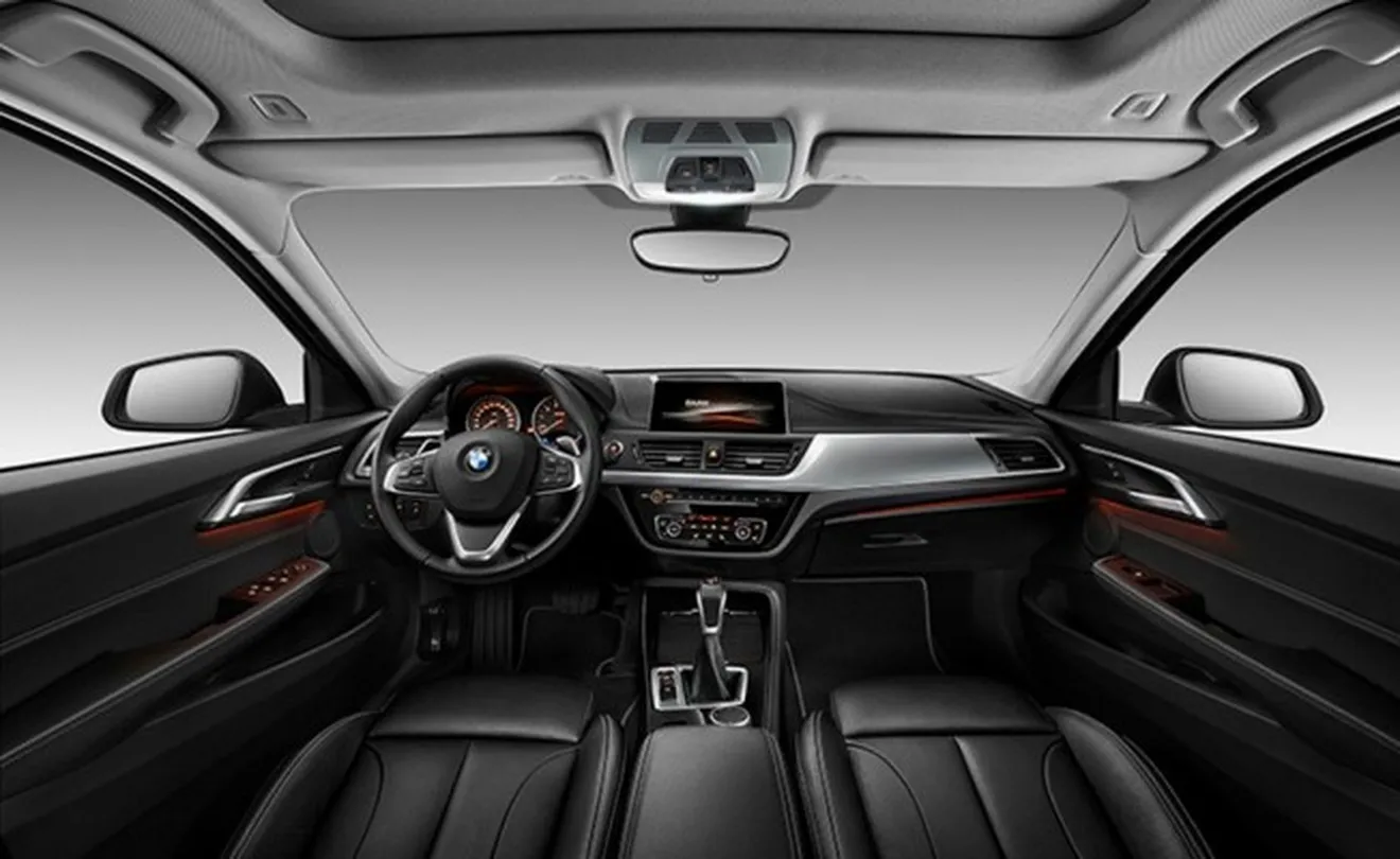 BMW Serie 1 Sedán - interior
