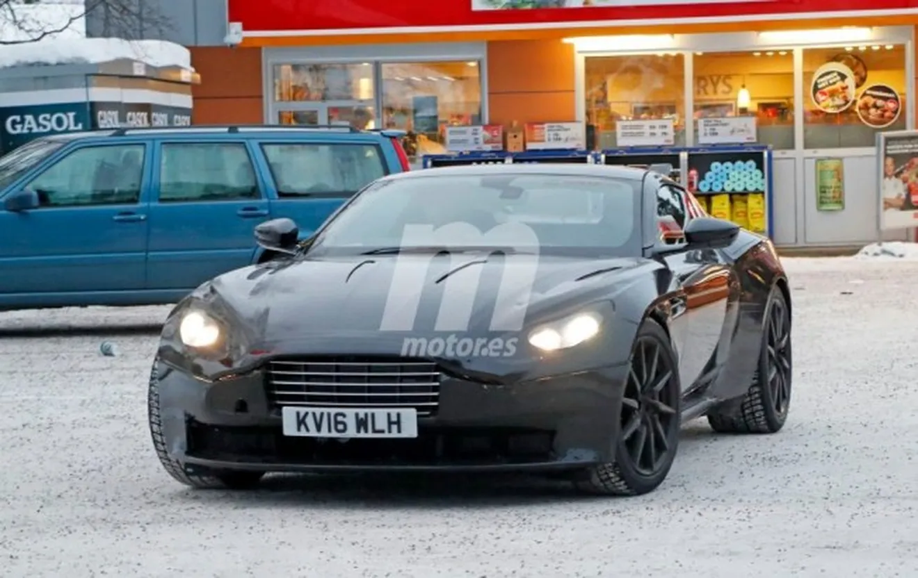 Aston Martin Vantage 2018 - foto espía frontal