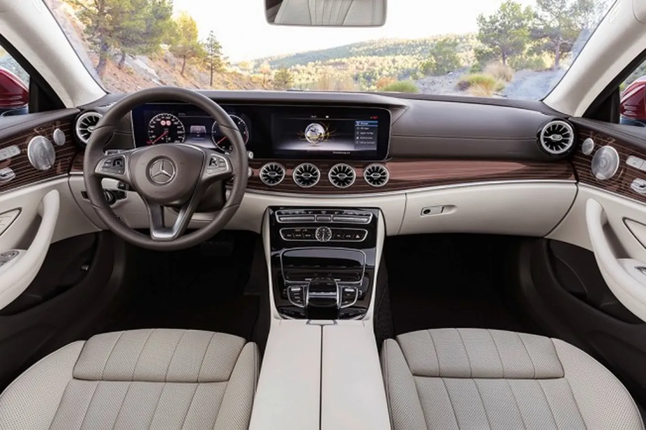 Mercedes Clase E Coupé 2017 - interior