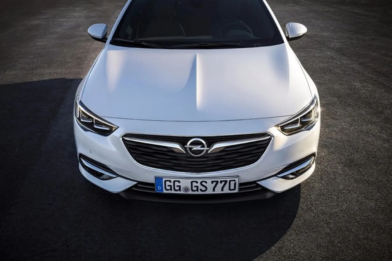 Opel Insignia Grand Sport - frontal
