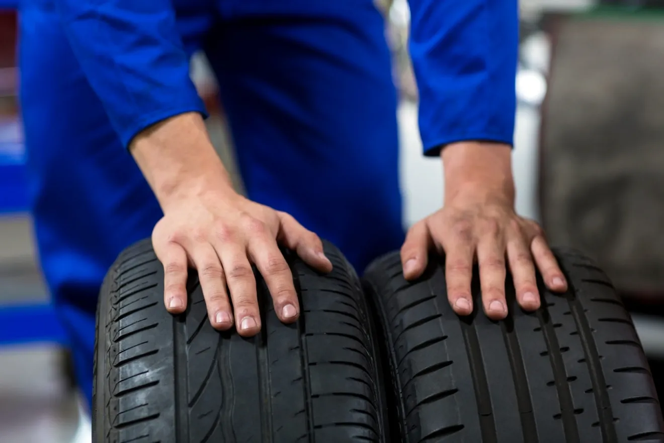 Qué son los neumáticos asimétricos y por qué mejoran las prestaciones