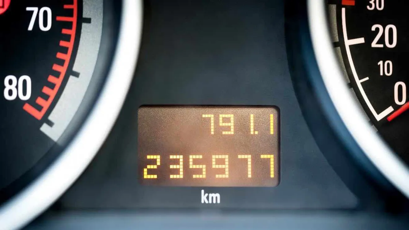 ¿Qué es el kilometraje de un coche?