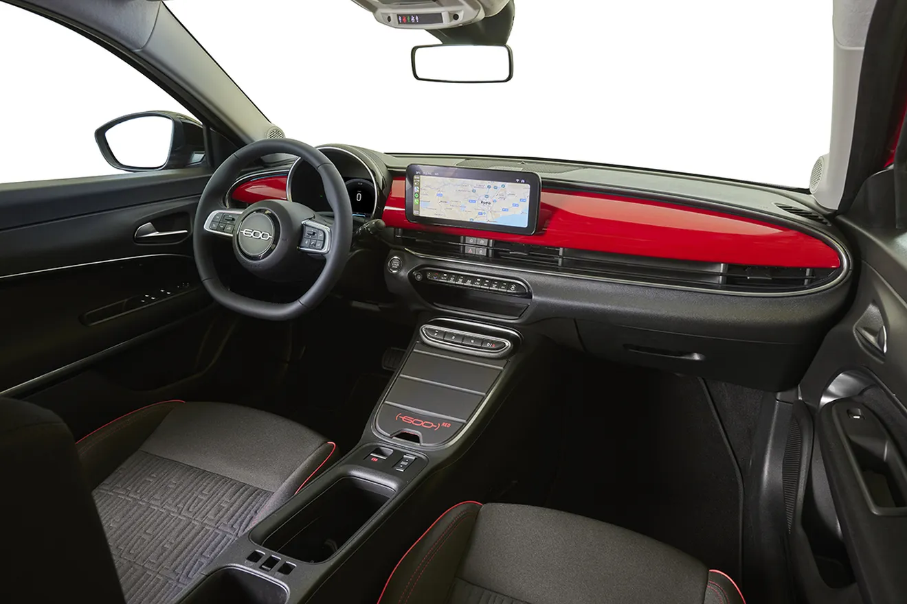 FIAT 600e - interior