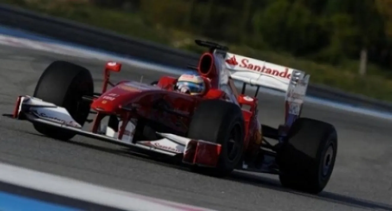 Alonso prueba el F60