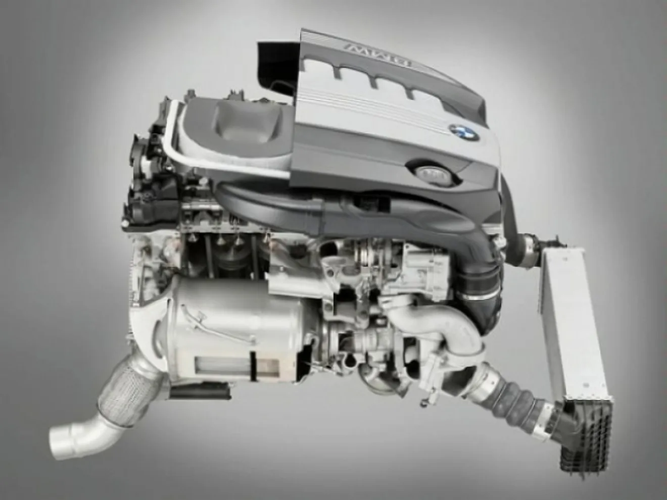 BMW mejora la potencia y economía de su motores diesel 3.0 litros doble turbo y gasolina mono turbo