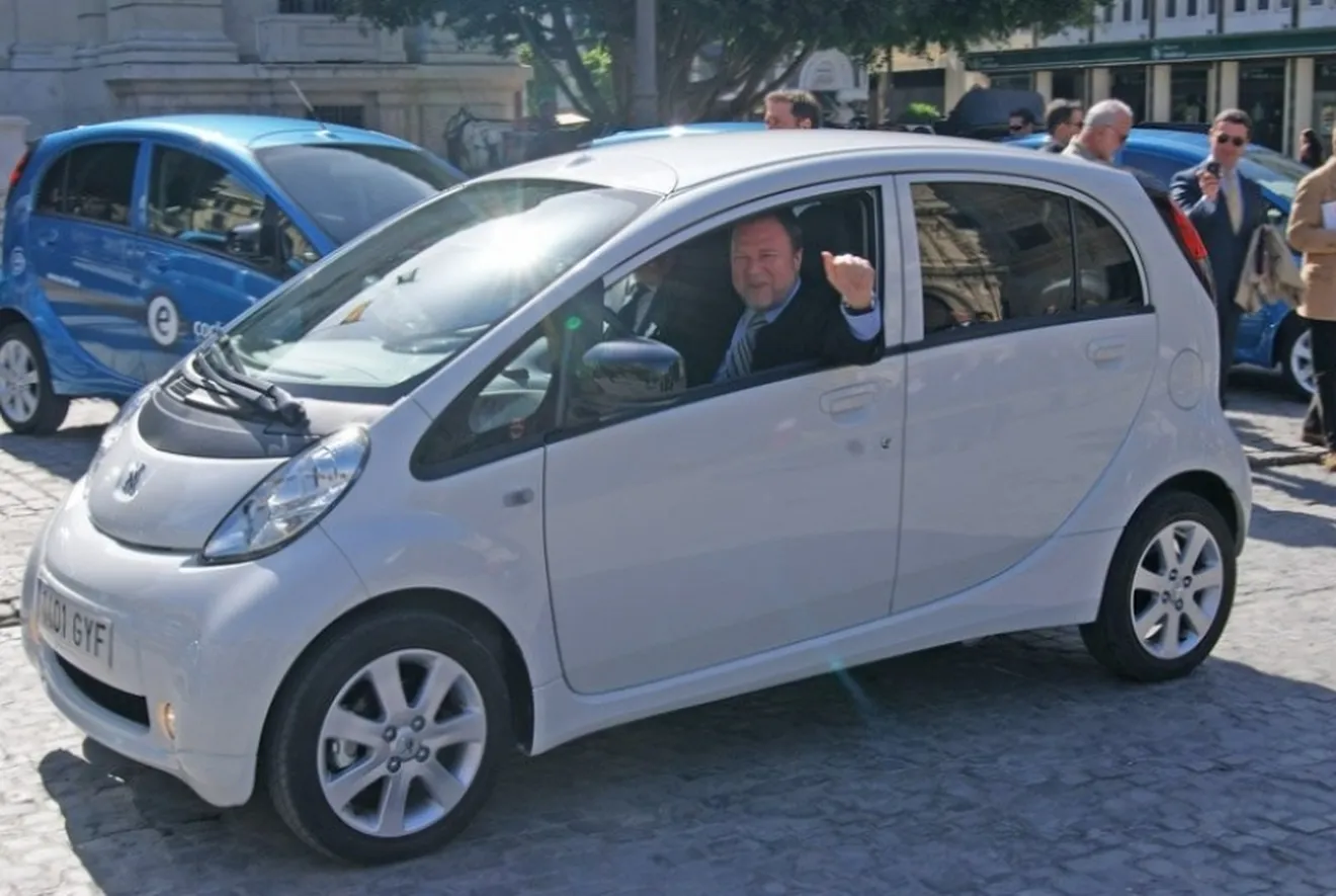 Cochele y Peugeot unen sus fuerzas por una movilidad sostenible.