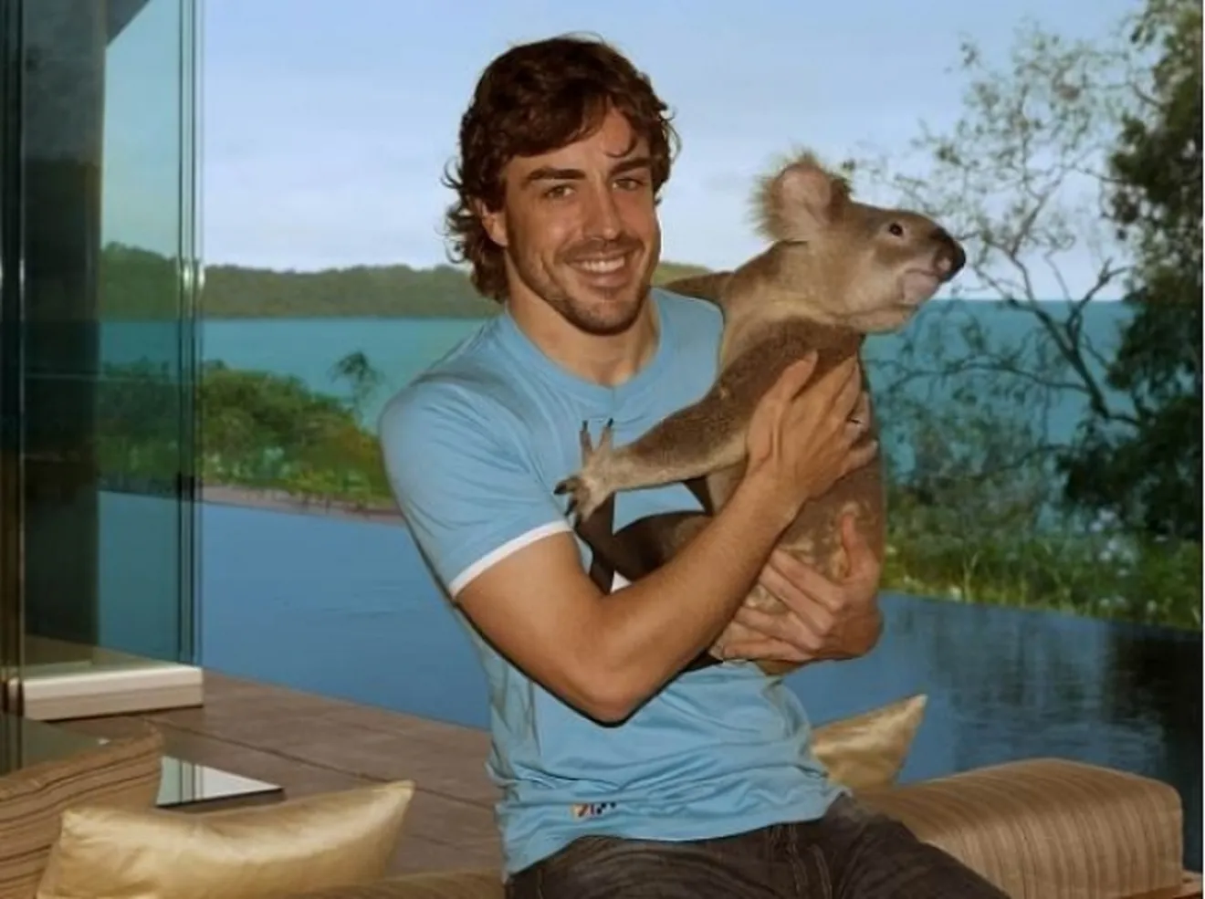 Fernando Alonso de relax en la isla de Hamilton