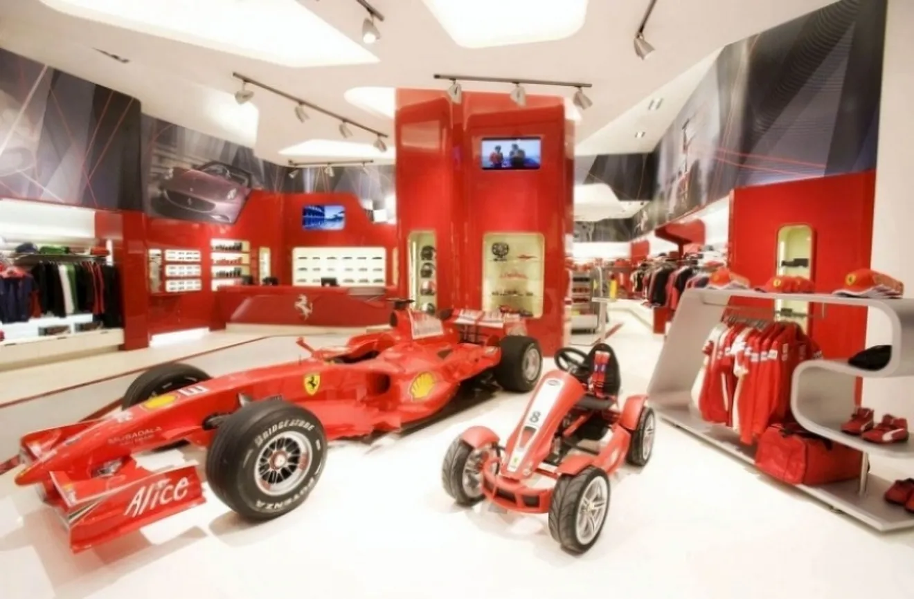 Ferrari se impone en Nürburgring, vendiendo camisetas y llaveros