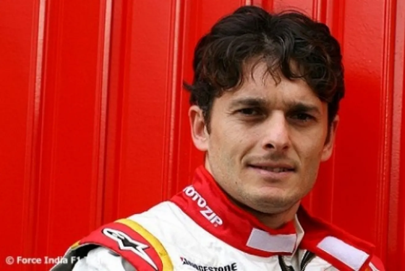 Fisichella será piloto probador y reserva en Ferrari para 2010