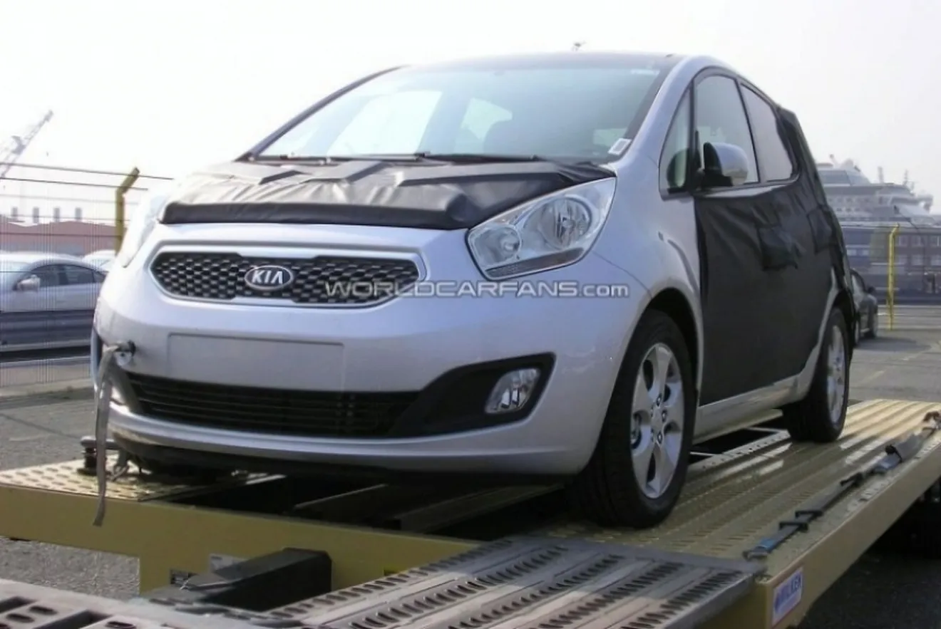 Kia Cee d Plus MPV, revelado el frontal y su interior