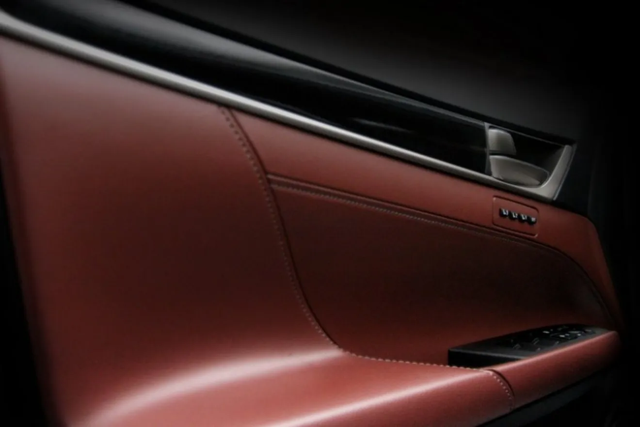 Lexus enseña su concept LF-Gh que será la base del futuro GS