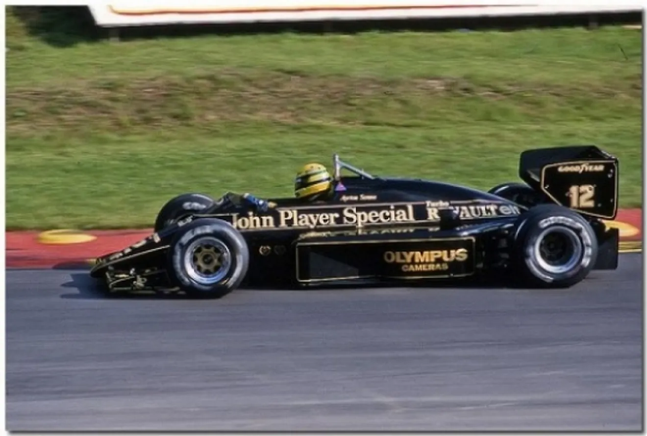 Lotus con motor Renault  y nuevo nombre