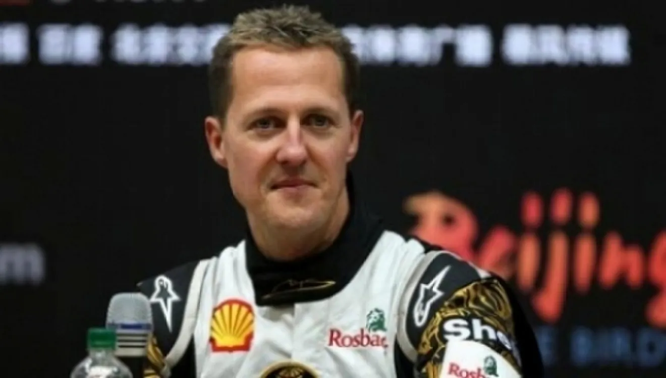 Michael Schumacher firma con Mercedes GP por tres años