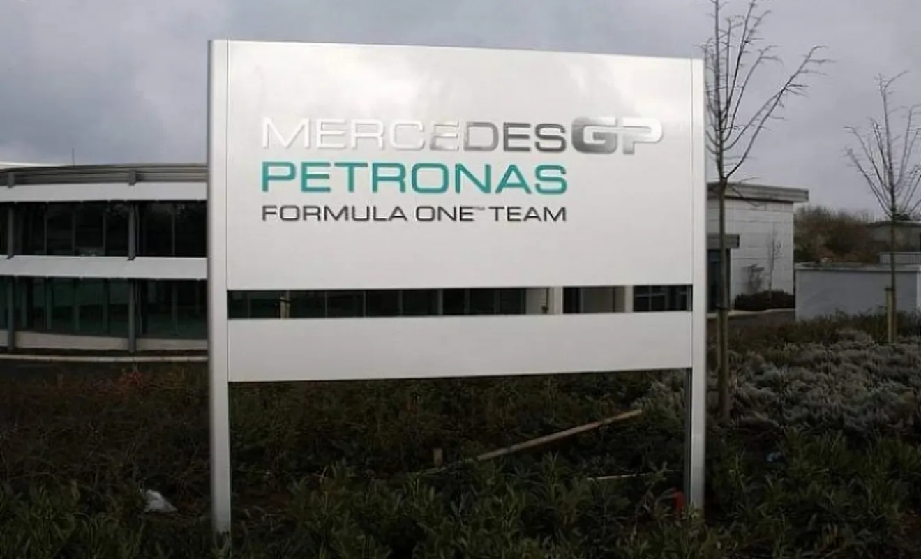Por qué Petronas se decidió por Mercedes