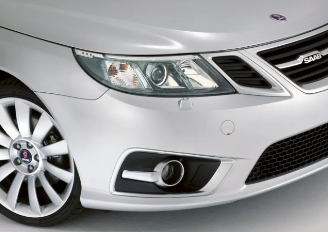 Saab 9-3 Independence Edition y Griffin