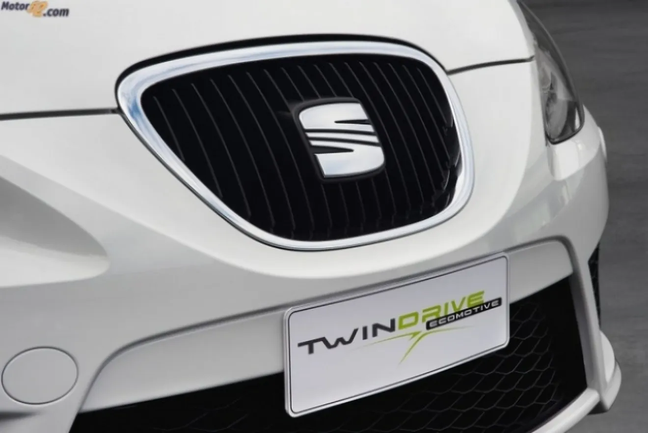 SEAT presenta su primer coche híbrido, el León Twin Drive Ecomotive
