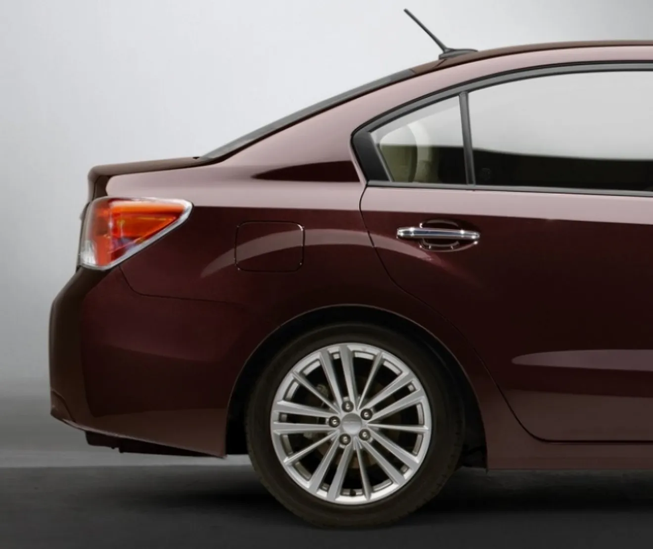 Subaru descubre la vista lateral de su nuevo Impreza 2012