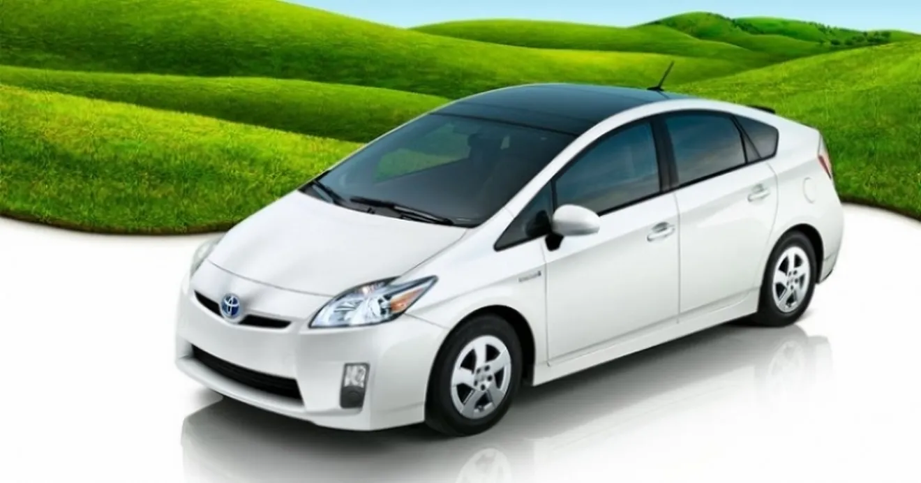 Toyota distribuirá 500 híbridos plug-in por todo el mundo