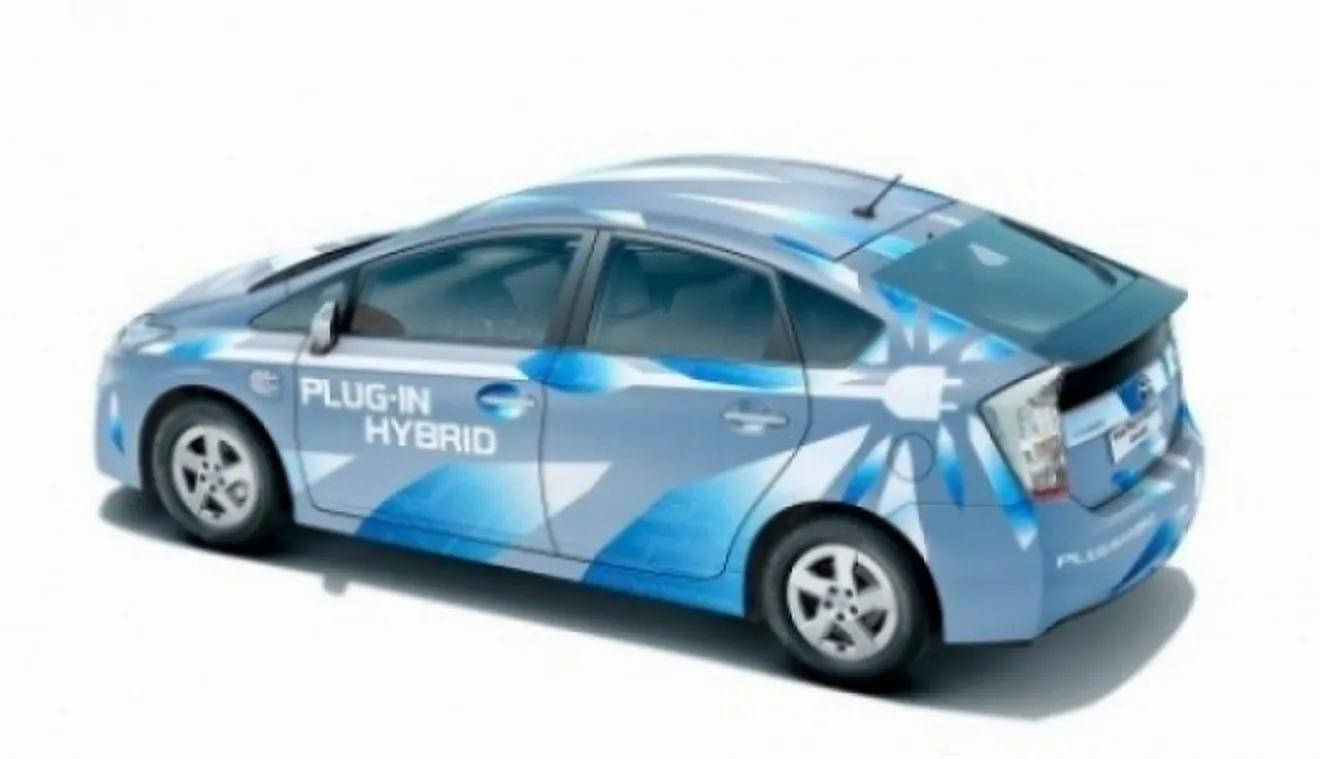 Toyota Prius híbrido enchufable llega a España