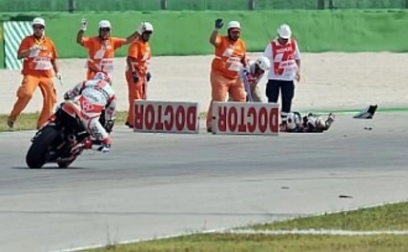 Trágico accidente en Moto2, muere Shoya Tomizawa