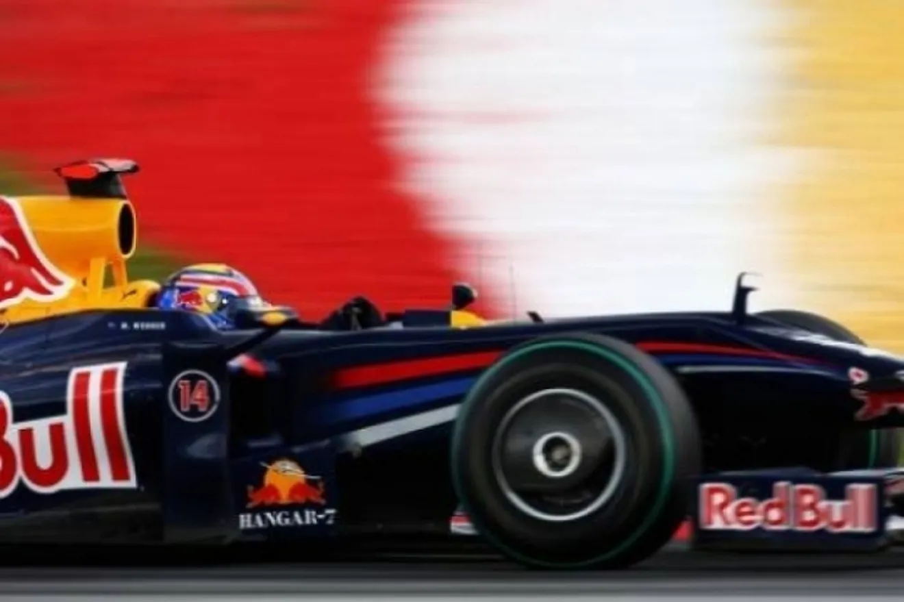 Video: Espectacular accidente del  Red Bull de Webber en Valencia