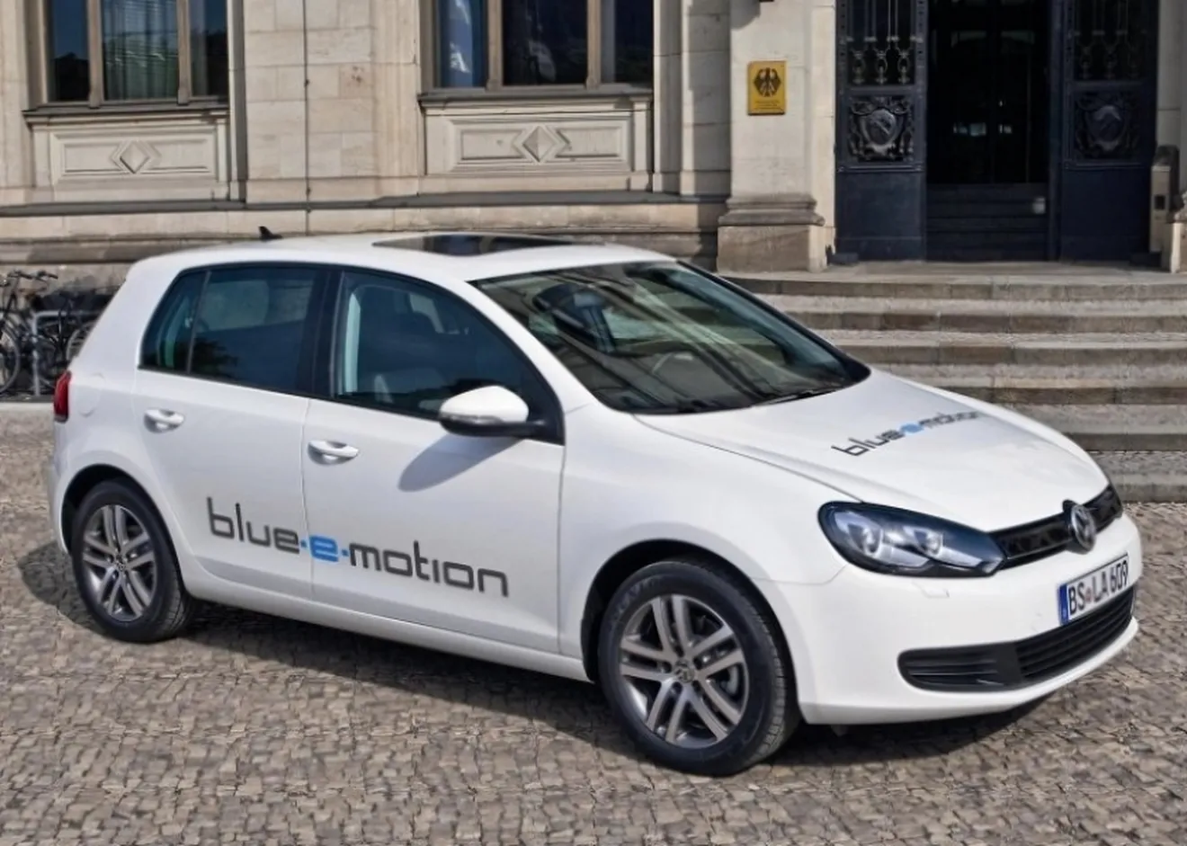 Volkswagen Golf eléctrico, no antes de tres años, ventaja para el Nissan Leaf y el Opel Ampera