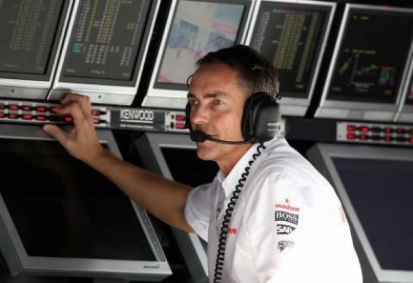 Whitmarsh: Kimi es un piloto infravalorado