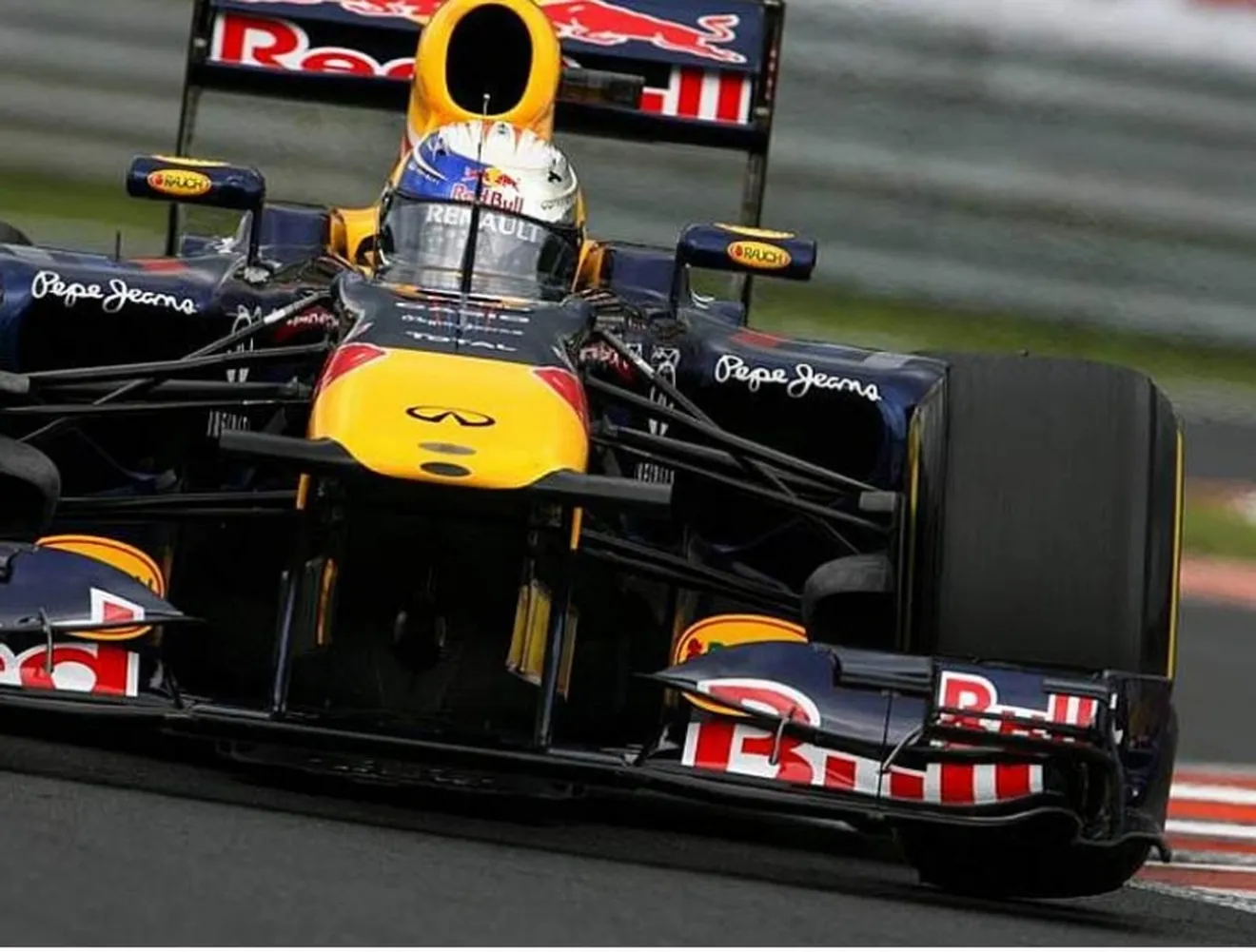 GP Hungría 2011: Vettel vuelve a la pole por delante de Mclaren, Alonso solo quinto