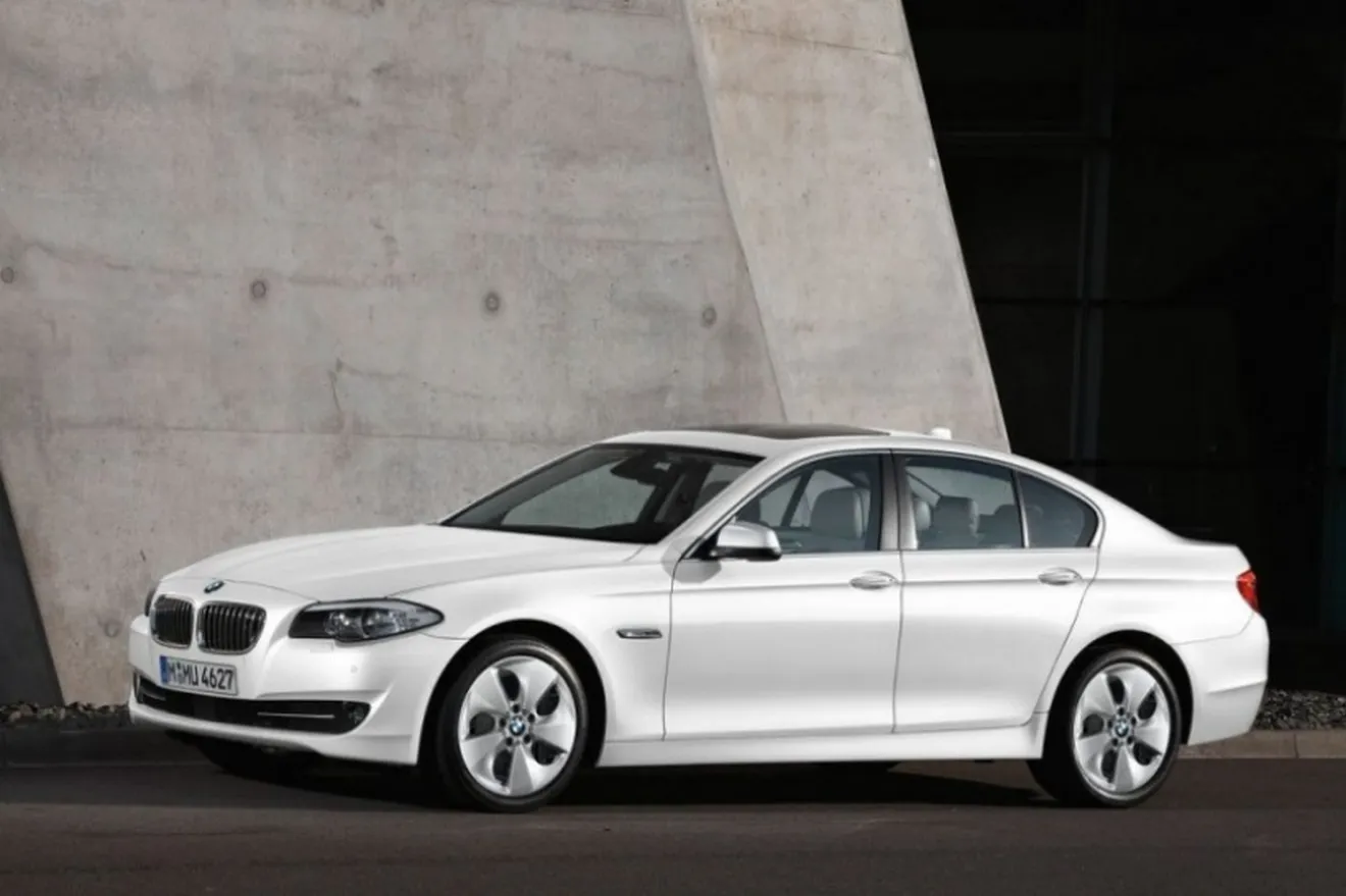 Nuevo BMW Serie 5 520d EfficientDynamics. Tan sólo 4,5 L/100 km