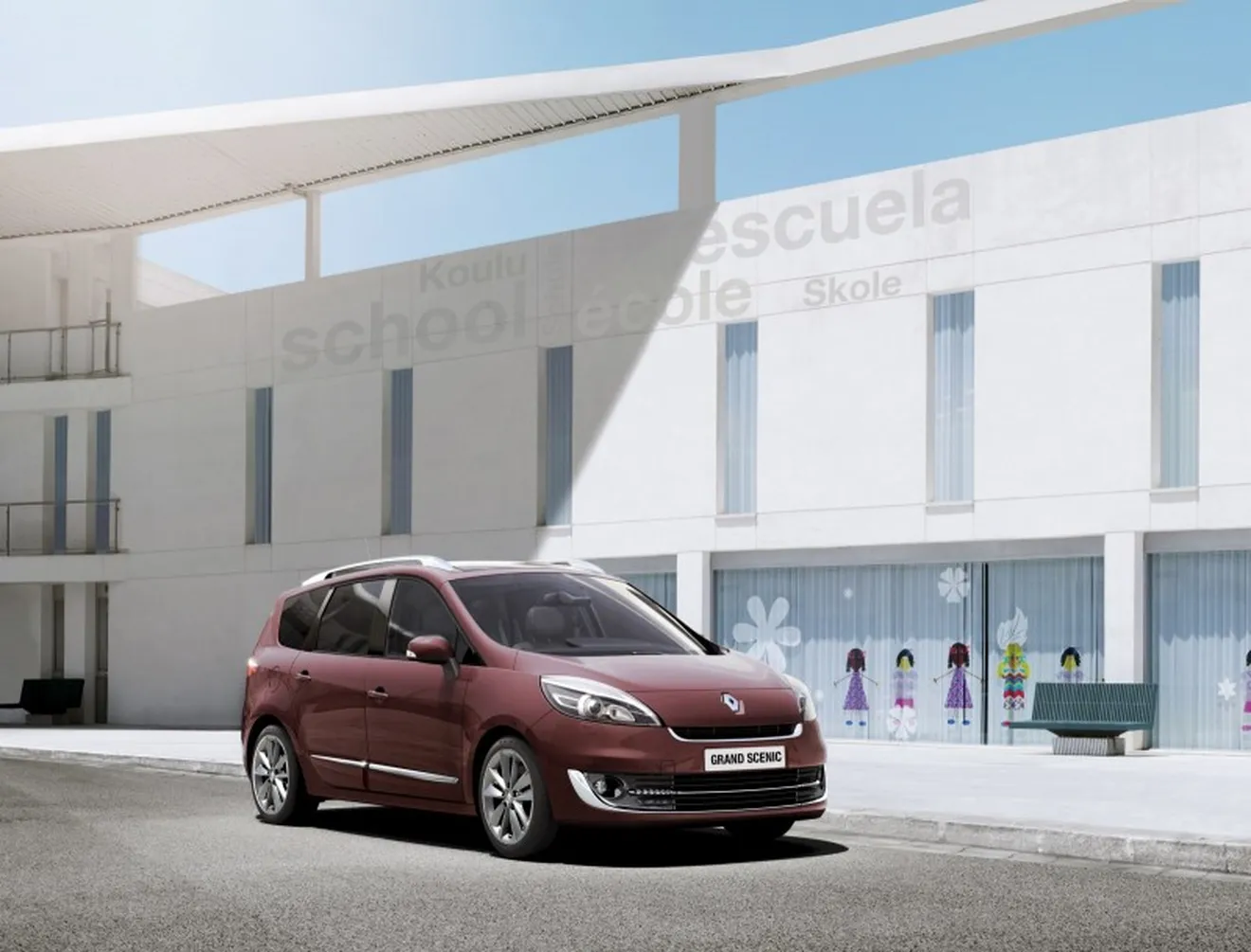 La nueva cara del Renault Scenic 2012: Un soplo de aire fresco