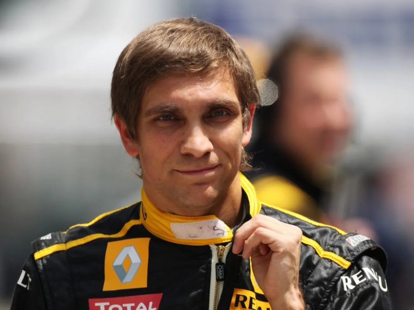 Petrov: No puedo hablar mal de Renault por mi contrato